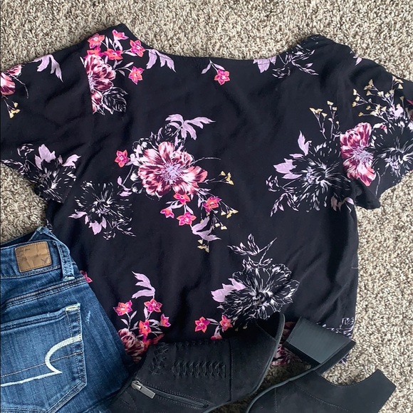 Mudd Crop-top - Picture 5 of 7